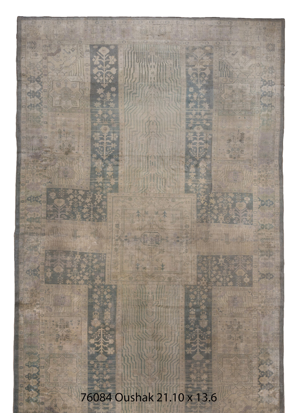 076084 Rug