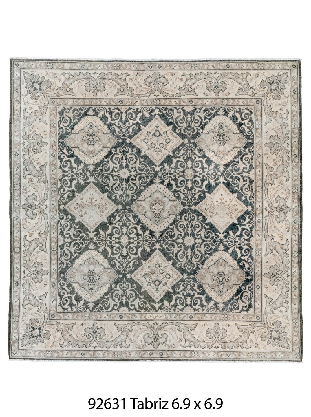 C92631 Rug