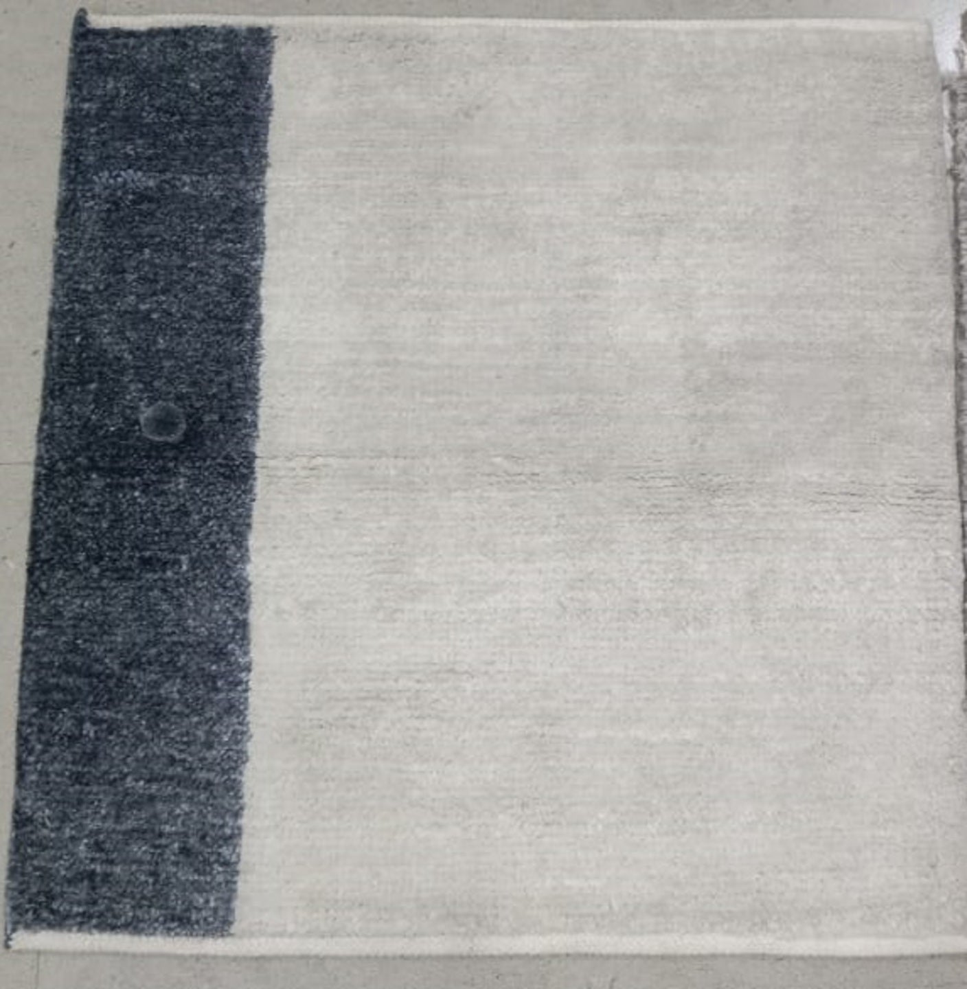S28058 Rug
