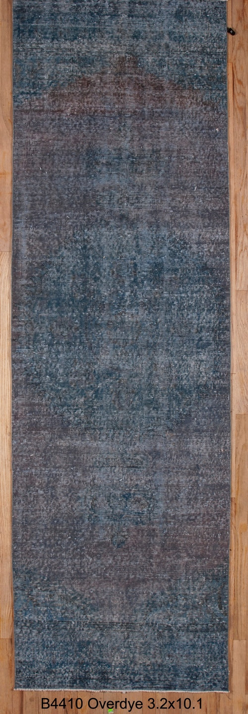 B04410 Rug
