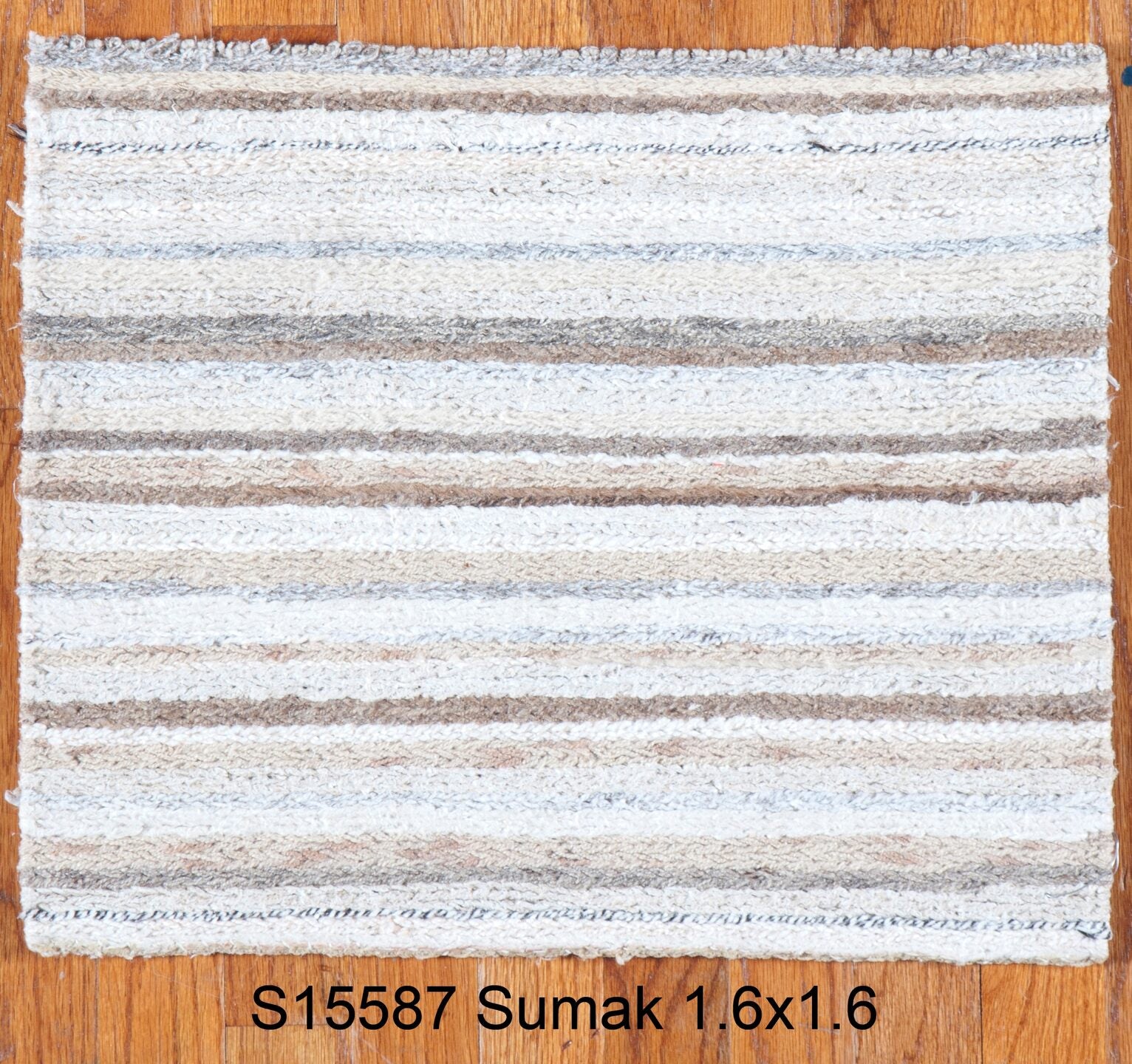 S15696 Rug