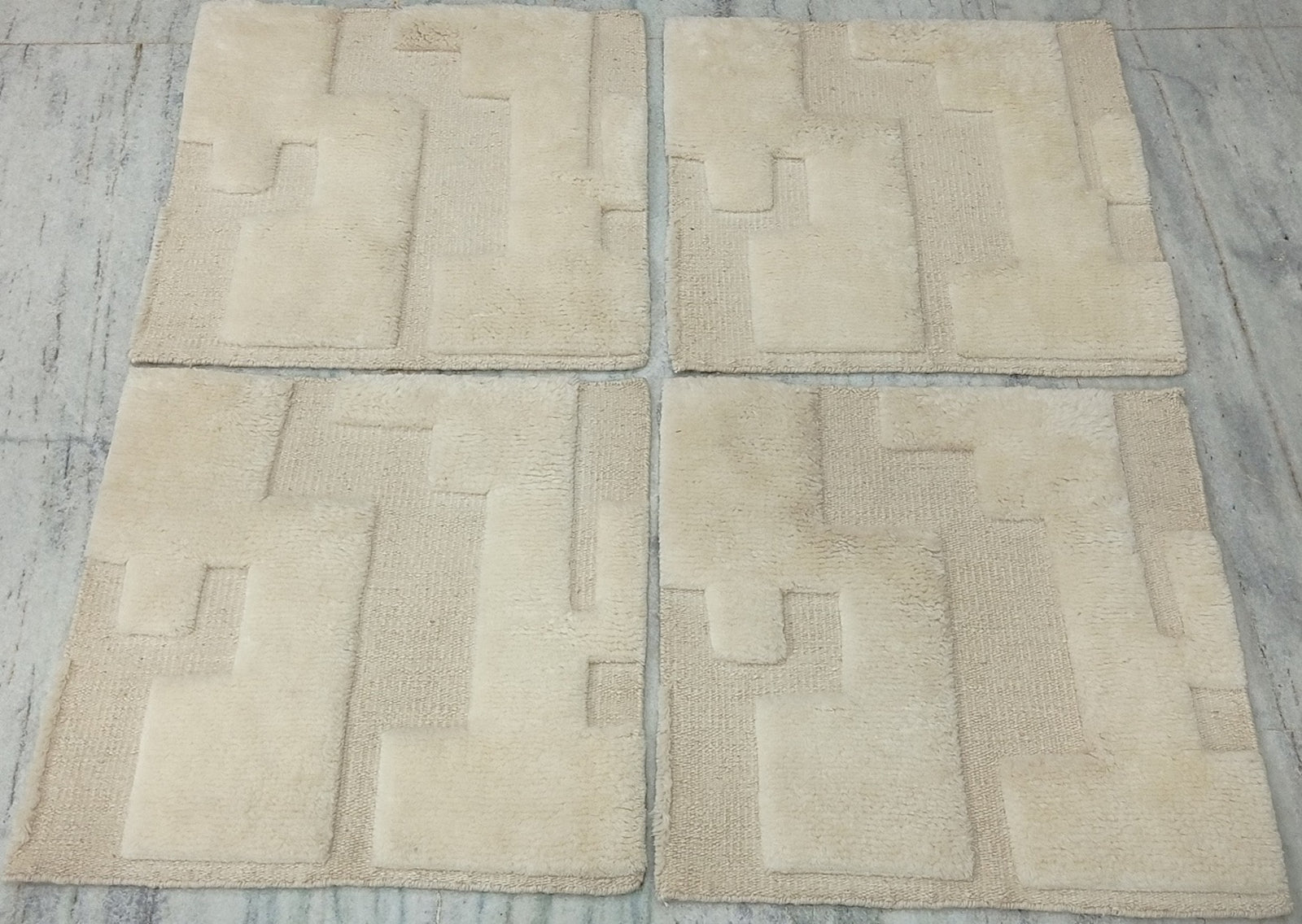 S27136 Rug
