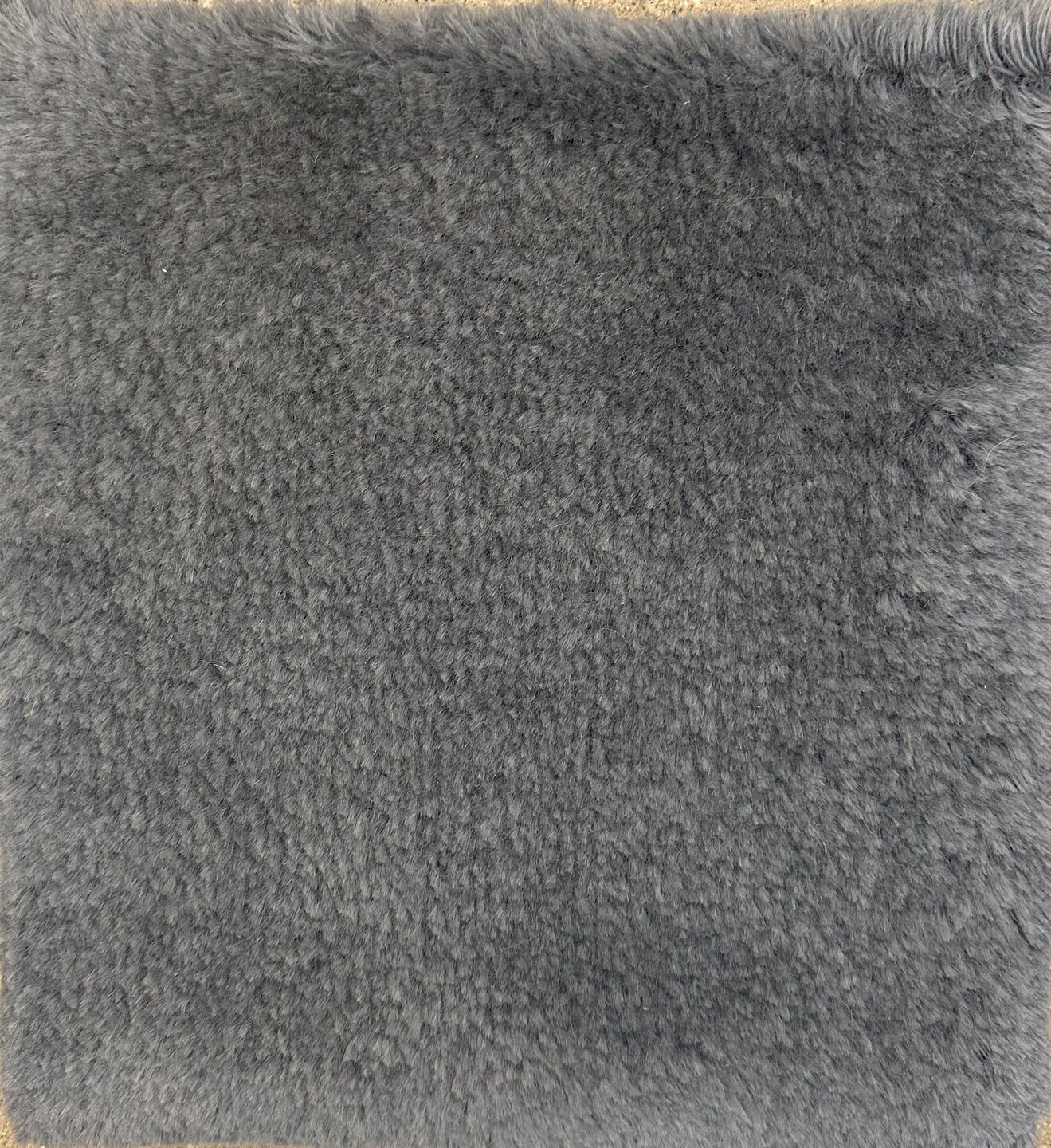 S28438 Rug