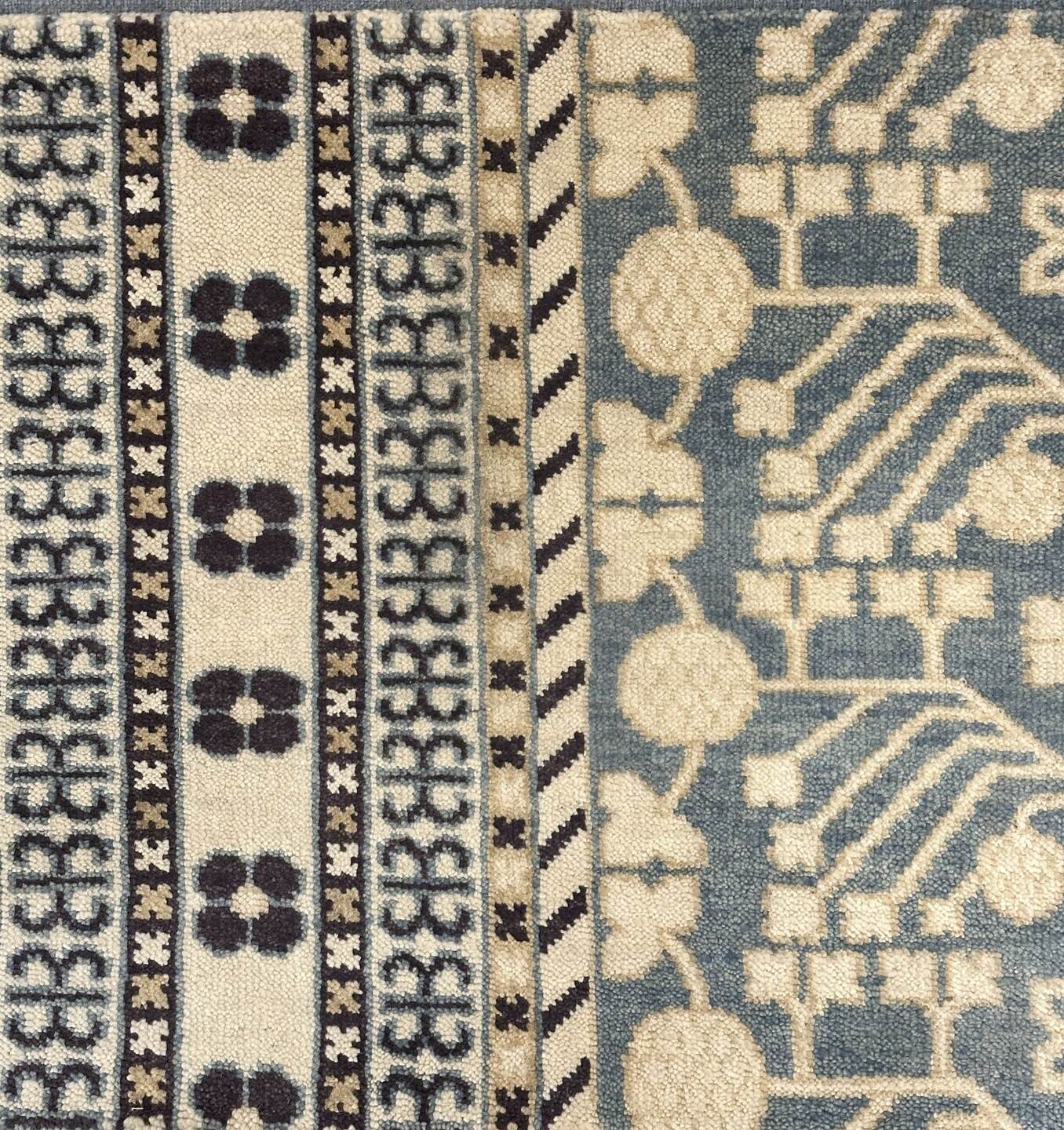 S28927 Rug